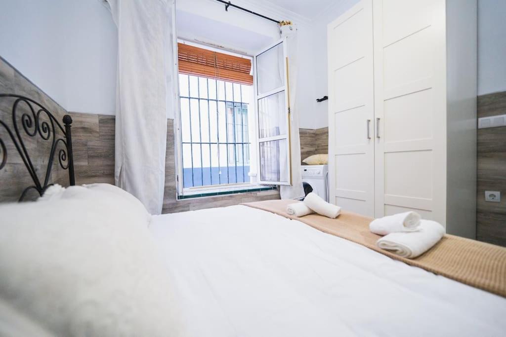 Apartamento En El Barrio De San Lorenzo, Junto A La Basilica Del Gran Poder Sevilha Exterior foto